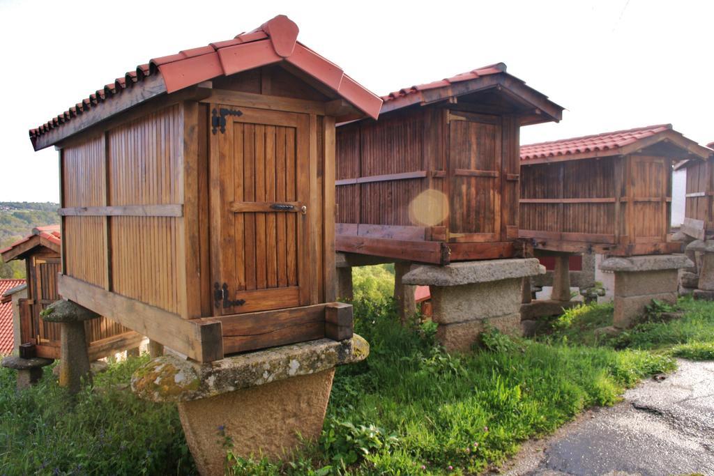 Turisticos Casa Dos Pulidos * Olas de Villarino